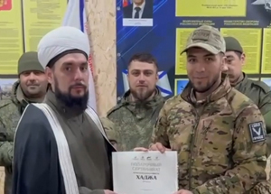 В зоне СВО Джамаль Гарифуллин вручил воинам  путевки в хадж 