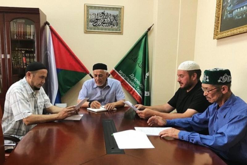 Муфтий Тюменской области Зиннат хазрат Садыков провёл встречу с представителями мусульманских религиозных организаций сёл Нижние и Средние Тарманы