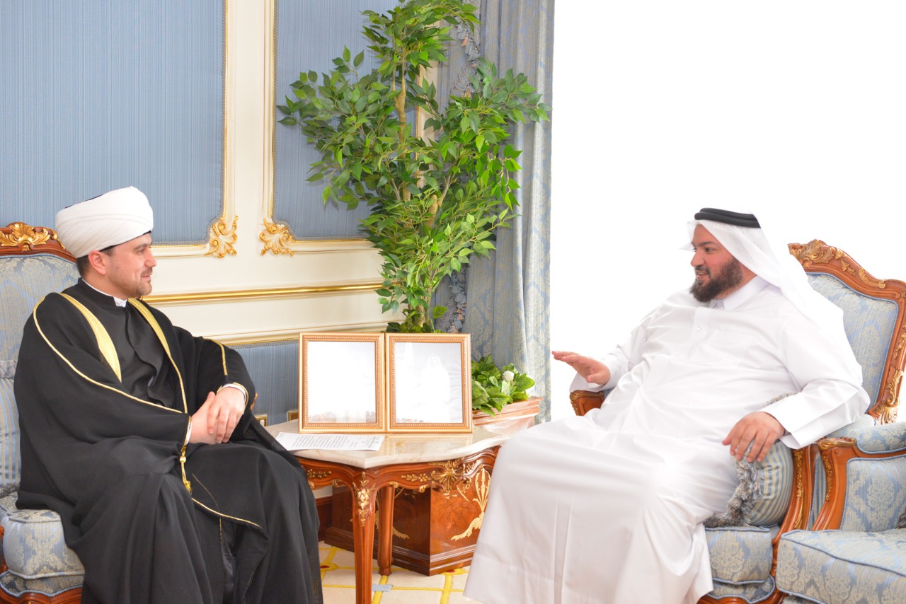 لقاء مع معالي وزير الأوقاف القطري 