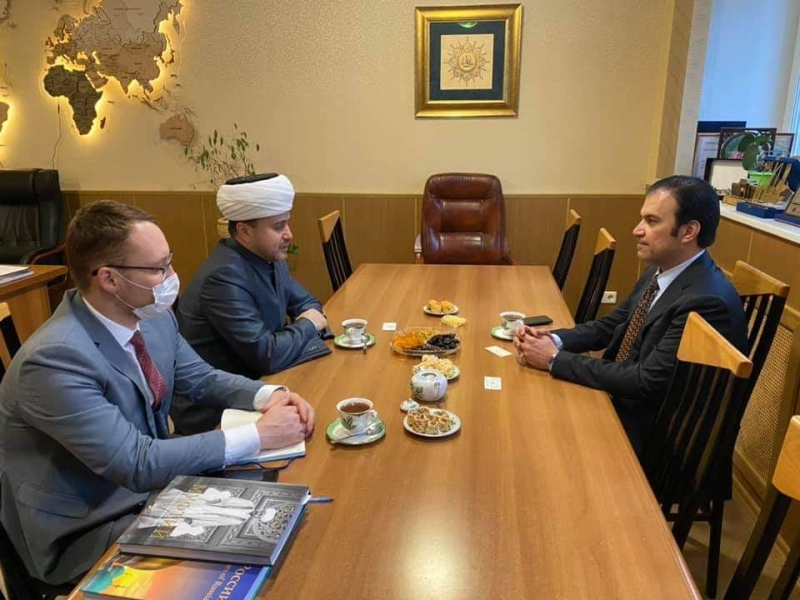  Рушан Аббясов встретился с заместителем Посла Государства Катар в РФ Валидом Мухаммадом Алемади