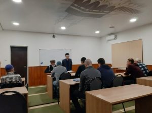 Директор медресе «Шейх Саид» встретился с прихожанами энгельсской мечети