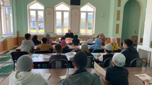  Старт занятий в мактабах Московской области. Муфтий Рушан Аббясов онлайн провел открытый урок 