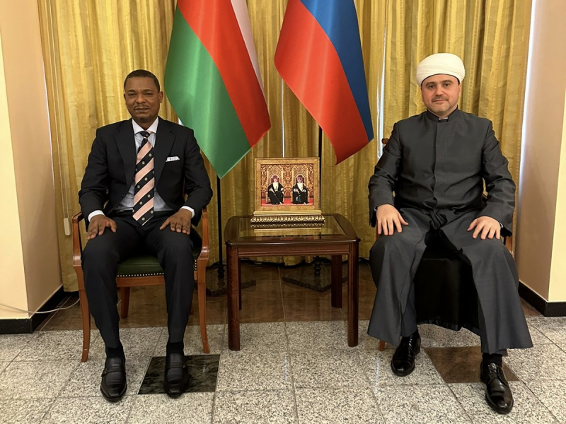 Rushan Abbyasov meets the Ambassador of Oman in Moscow