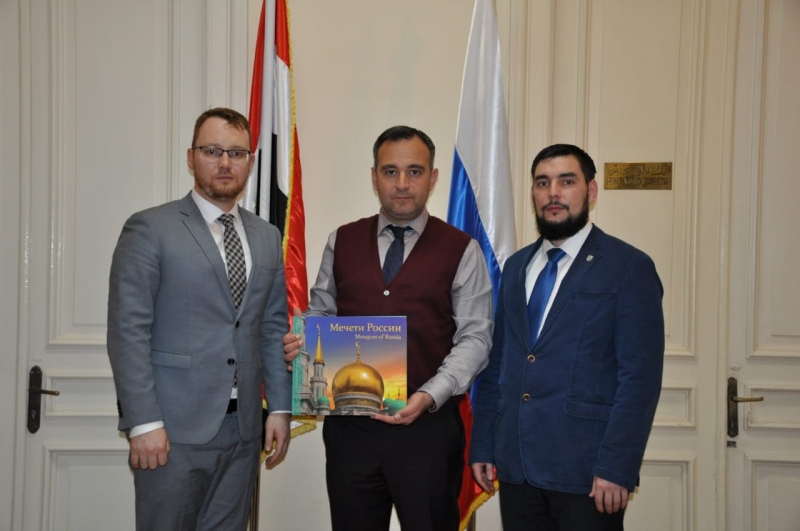 Делегация Духовного управления мусульман России посетила Русский Дом в Каире 