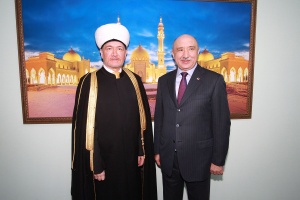 Муфтий Шейх Равиль Гайнутдин нанес визит в Институт международных отношений, истории и востоковедения Казанского федерального университета 