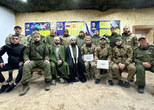 Джамаль хазрат Гарифуллин провел праздничное богослужение по случаю Ураза-байрам с бойцами в зоне СВО.