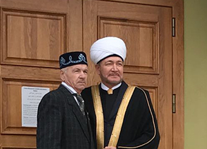Поздравление Муфтия Шейха Равиля Гайнутдина Хасану Зарипову с 80-летием
