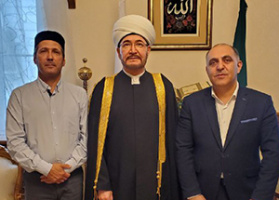سماحة المفتي الشيخ راوي عين الدين يطلع على أنشطة مسلمي مقاطعة فولوغدا