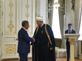 Президент Татарстана вручил Дамиру Мухетдинову медаль ордена «За заслуги перед Республикой Татарстан»