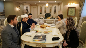عباسوف يبحث مع وزيرة الثقافة والسياحة بمقاطعة موسكو إقامة فعاليات ثقافية وتعليمية