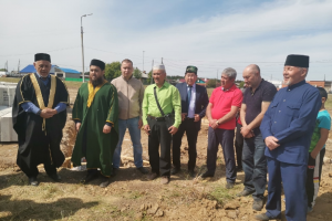 Муфтий Садыков дал старт строительству мусульманского храма в селе Вагай