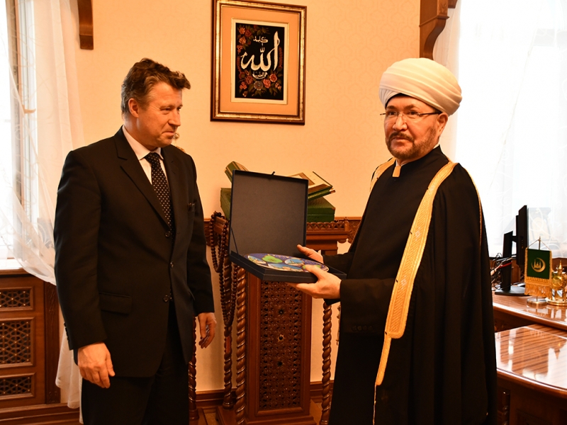 Mufti Sheikh Ravil Gainutdin meets the German Ambassador