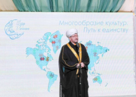بالدعوة القرآنية:"ادْخُلُوا فِي السِّلْمِ كَافَّةً" سماحة المفتي يفتتح خيمة رمضان 